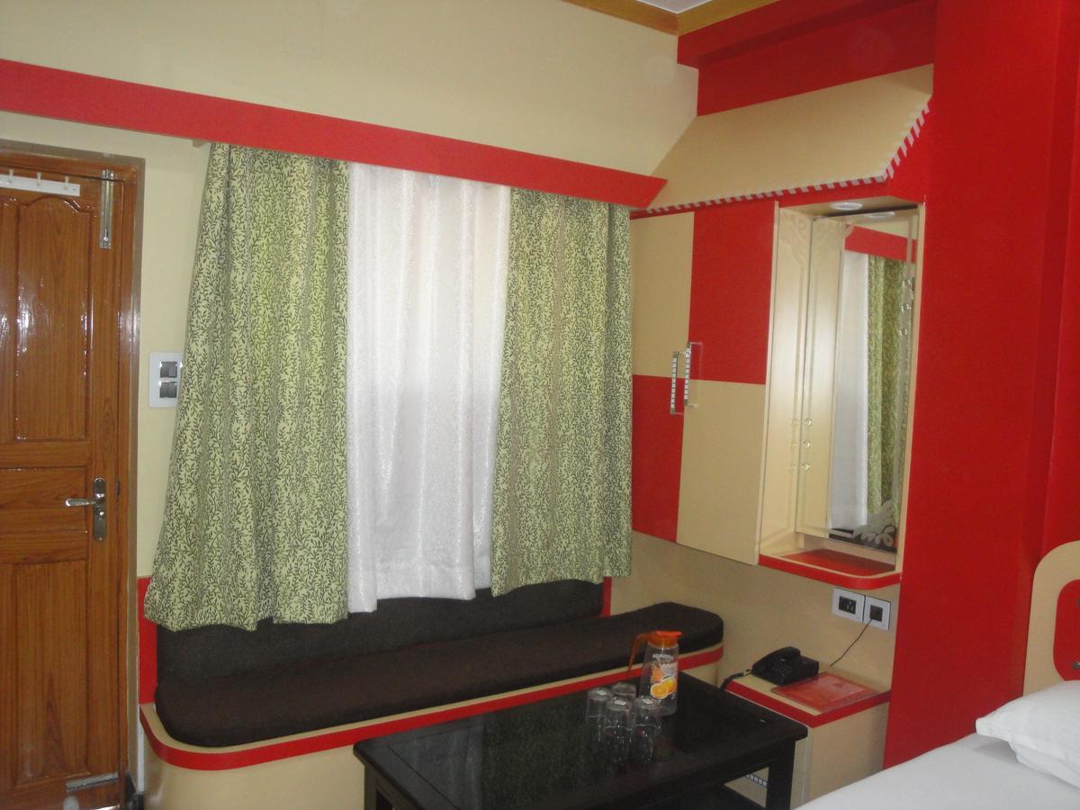 Balaji Palace Varanasi Ngoại thất bức ảnh