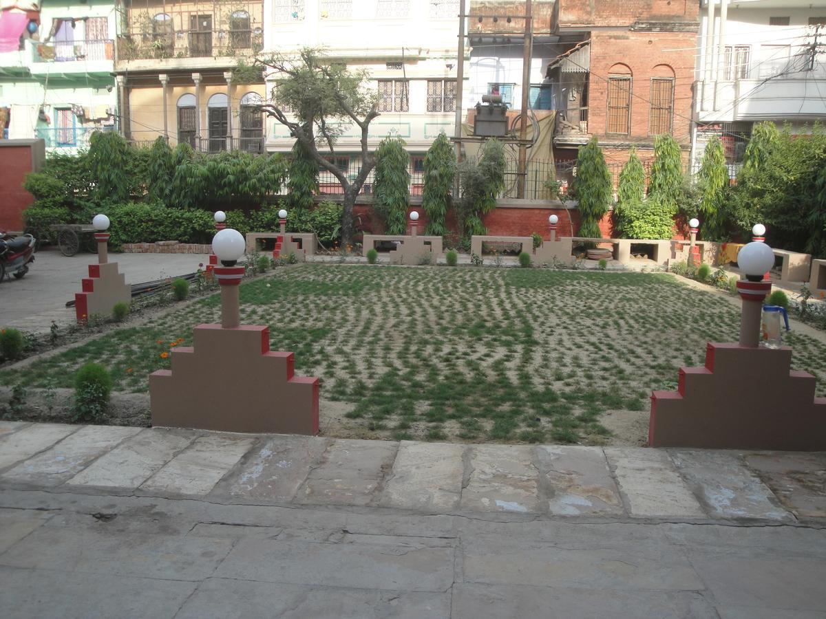 Balaji Palace Varanasi Ngoại thất bức ảnh
